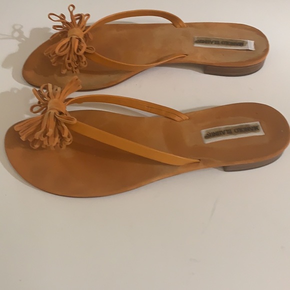 Manolo Blahnik size 11 orange suede tasseled flips - Picture 8 of 9